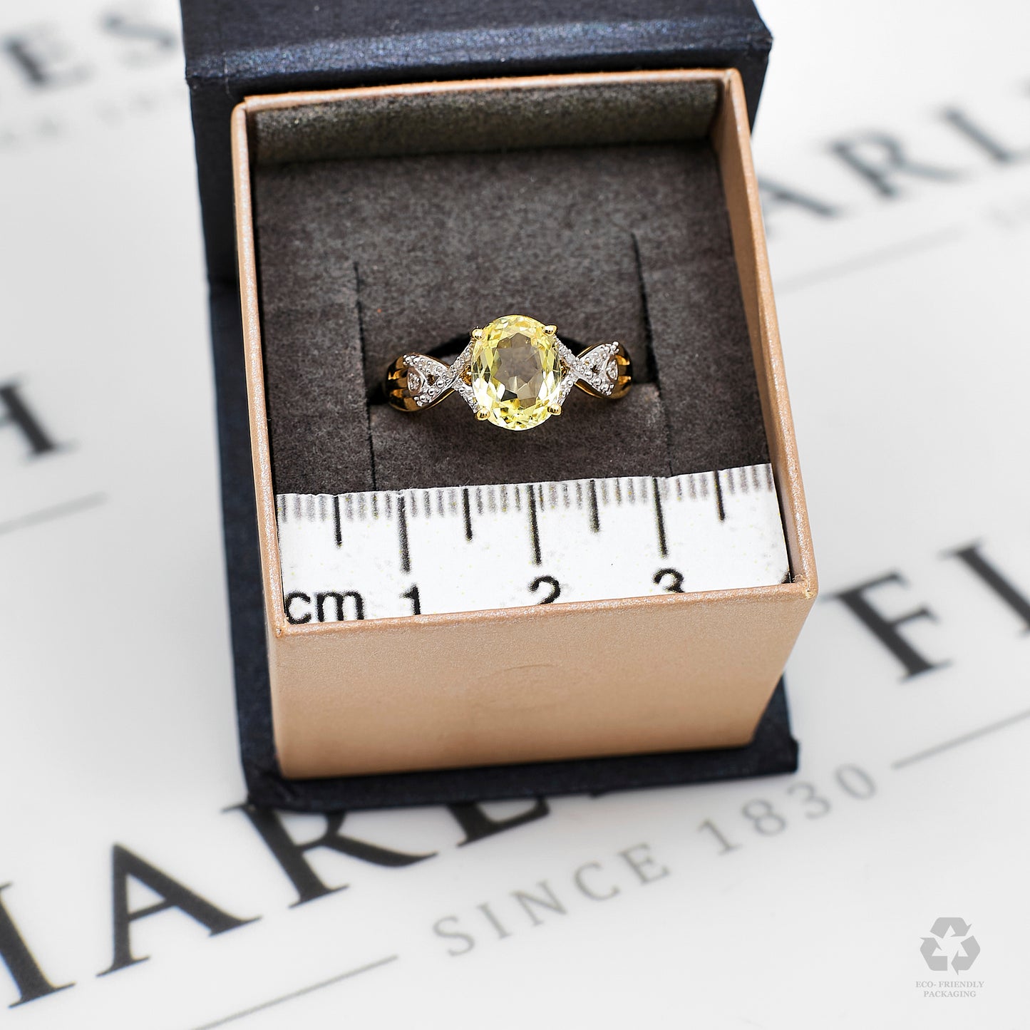 Pre-Owned 9ct Gold Spodumene & 12 Diamond Ring Size N
