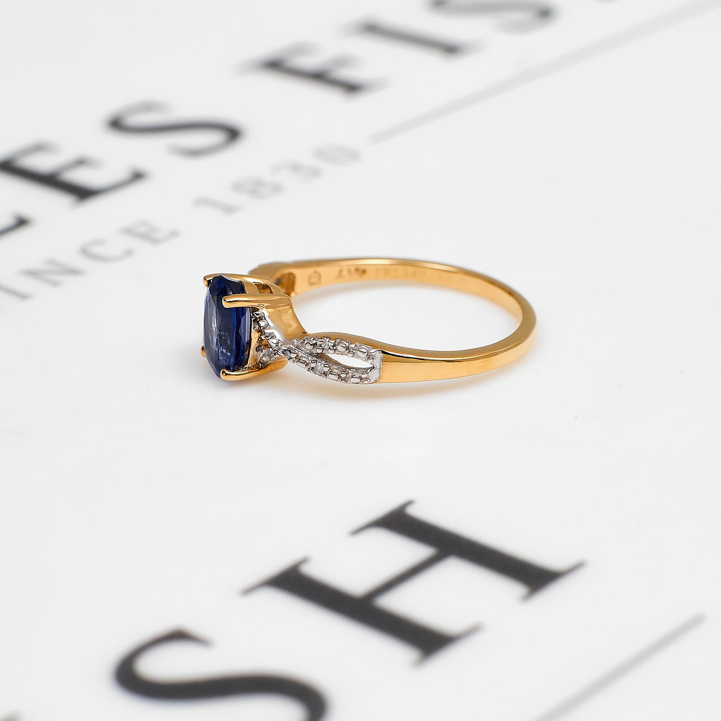 Pre-Owned 9ct Gold Oval Kyanite & Diamond Ring Size N
