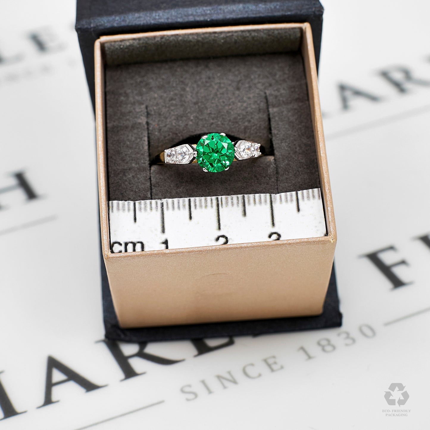 Pre-Owned 14ct Gold Green & White CZ Dress Ring Size Q.5