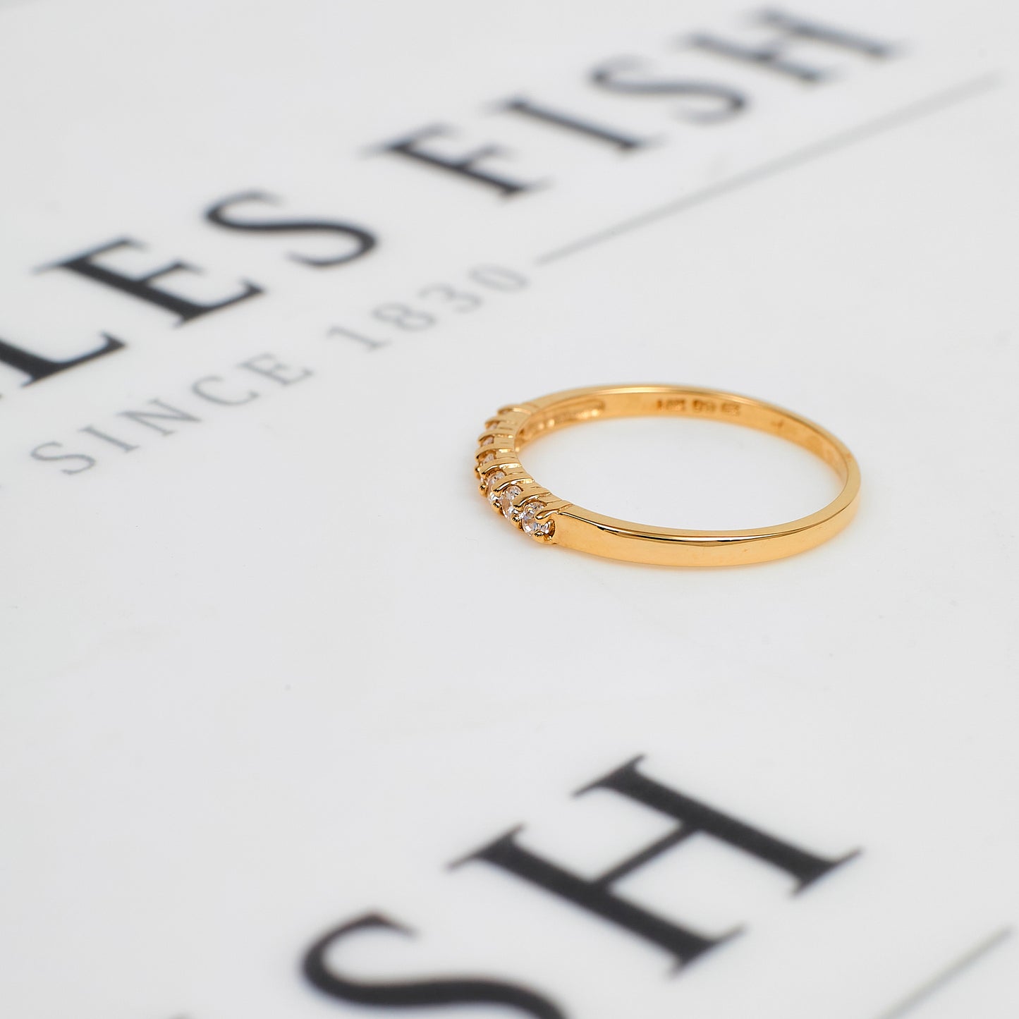 Pre-Owned 14ct Gold 7 CZ Dress Ring Size S