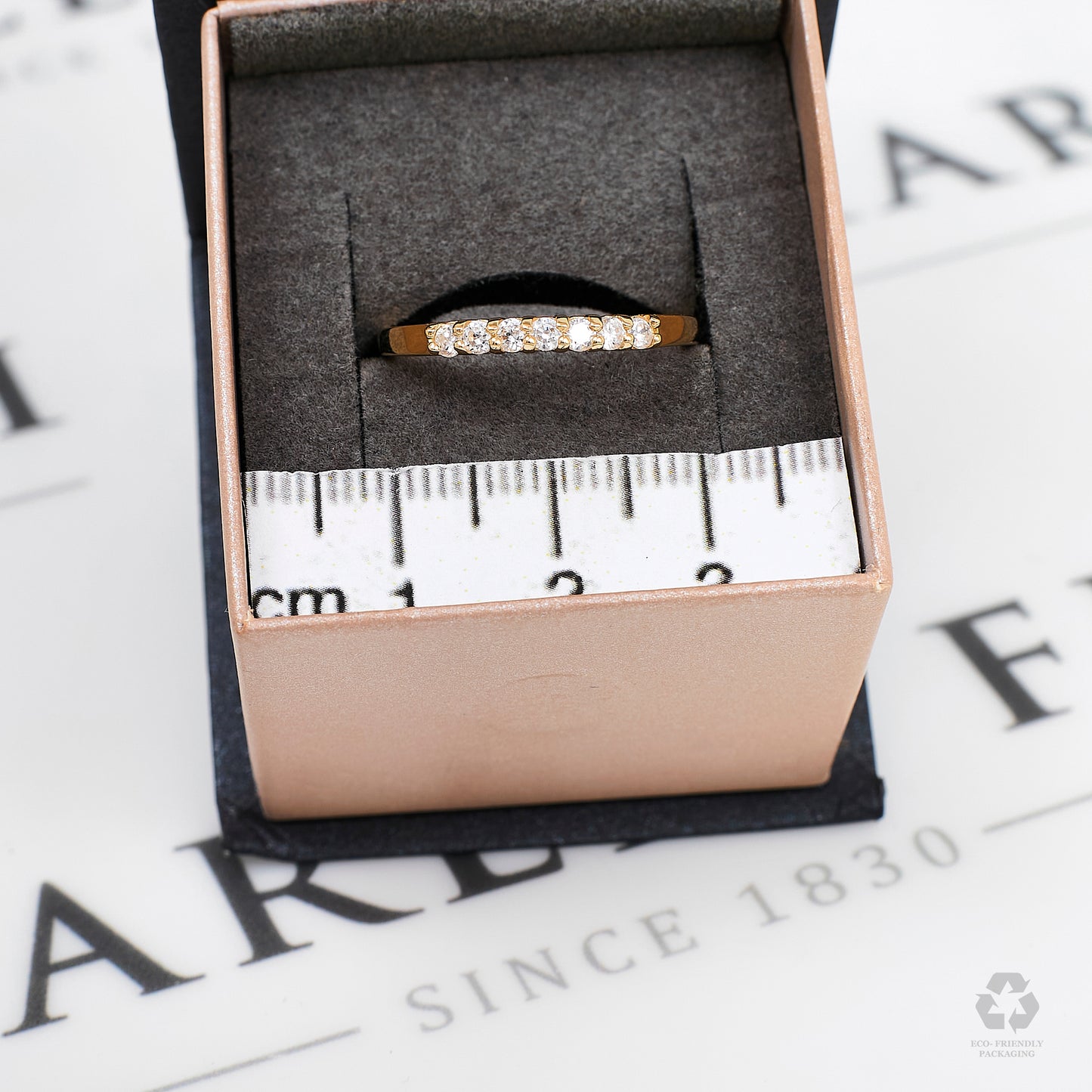 Pre-Owned 14ct Gold 7 CZ Dress Ring Size S
