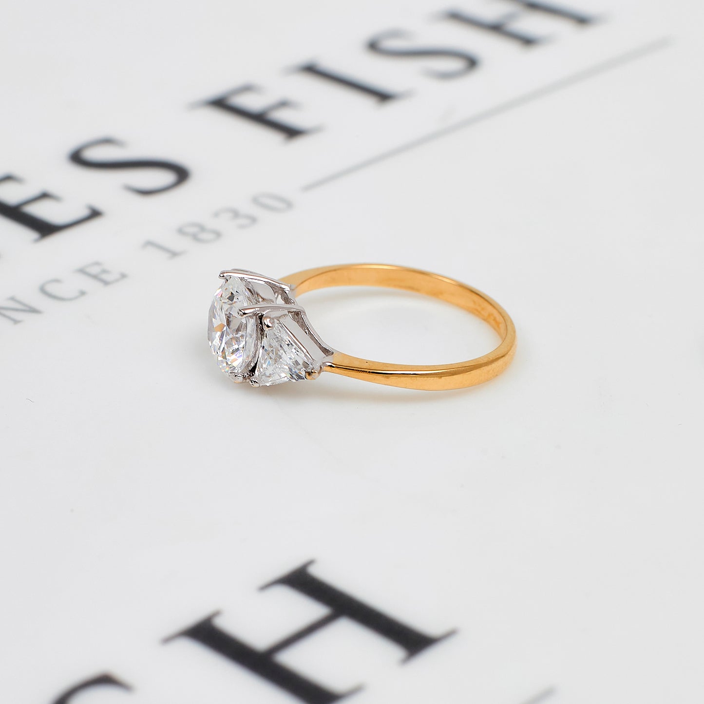 Pre-Owned 14ct Gold 3 CZ Dress Ring Size P