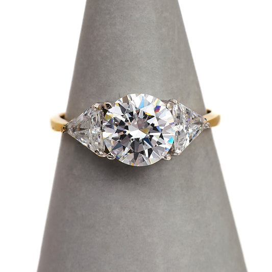 Pre-Owned 14ct Gold 3 CZ Dress Ring Size P