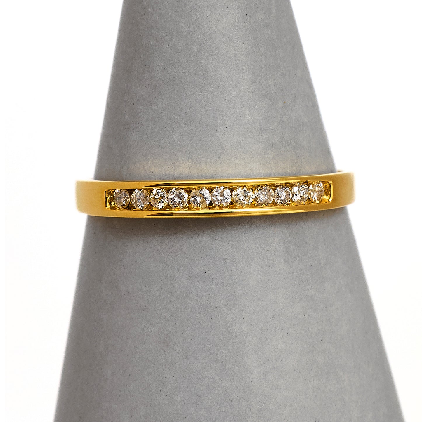 Pre-Owned 18ct Gold 11 Diamond Ring Size S