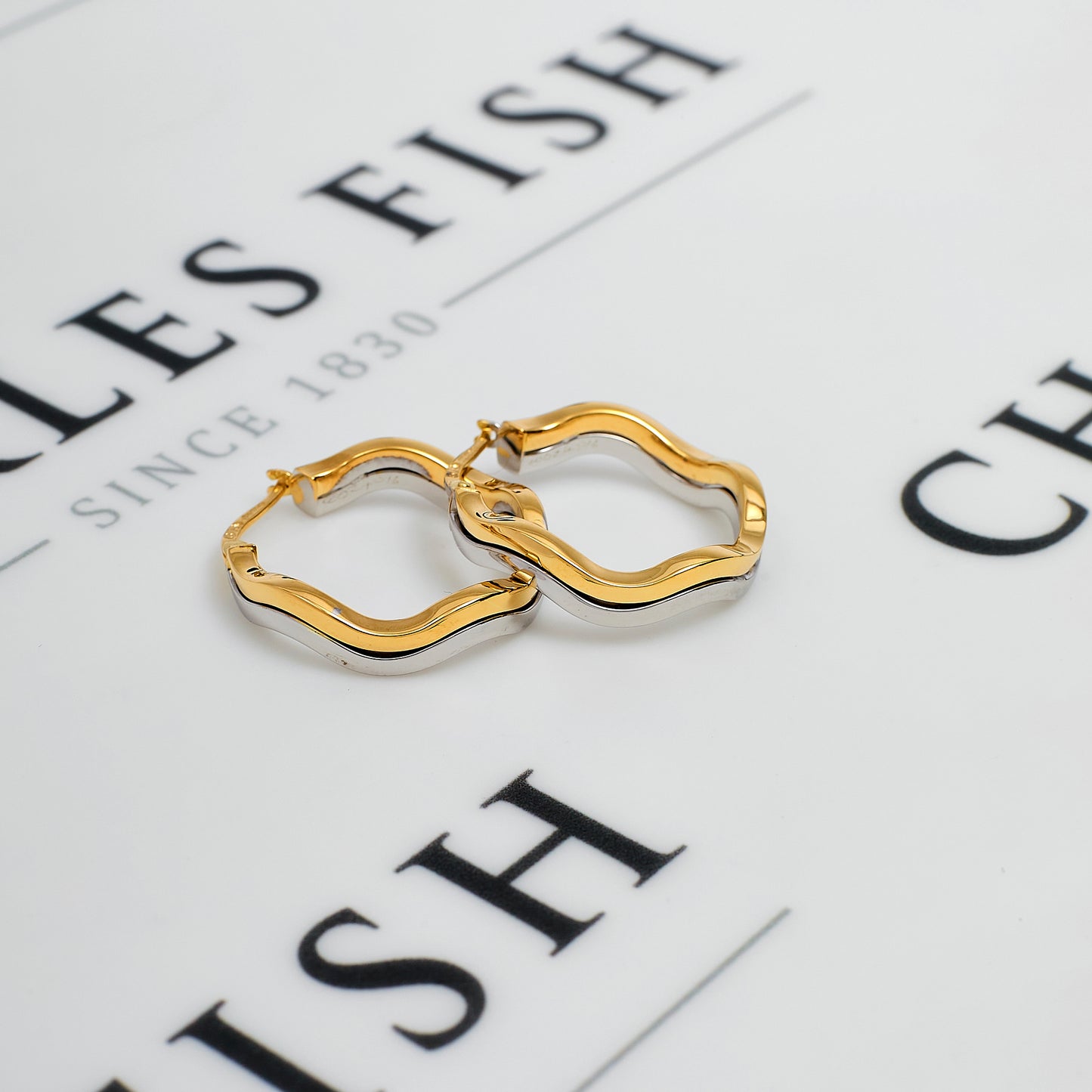 Pre-Owned 9ct Gold 2 Tone Wavey Creole Hoop Earrings