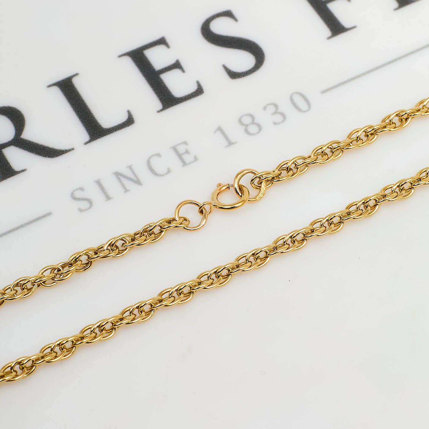 Pre-Owned 9ct Gold Prince Of Wales Chain Necklace 27 Inch