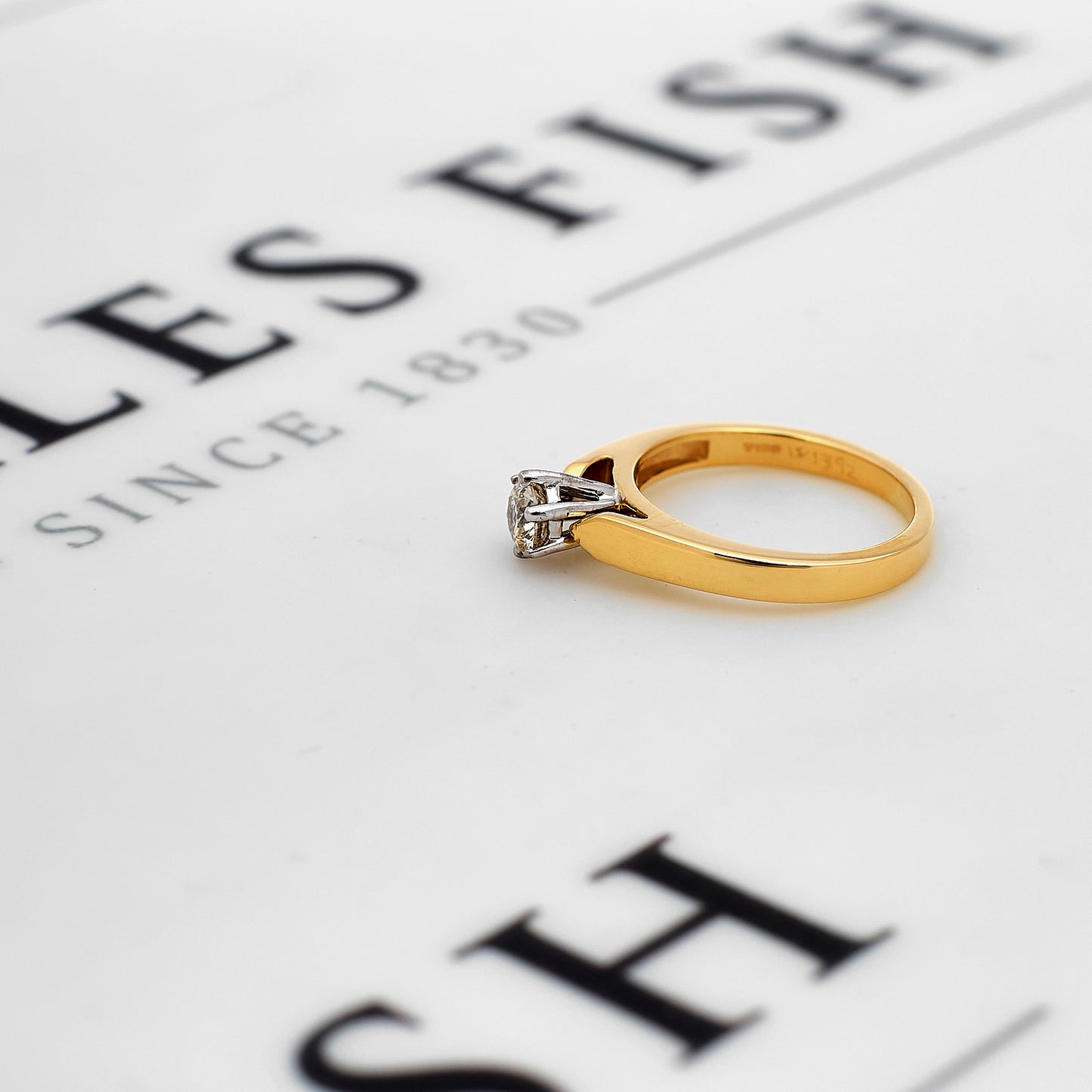 Pre-Owned 9ct Gold Solitare Diamond Ring Size H.5