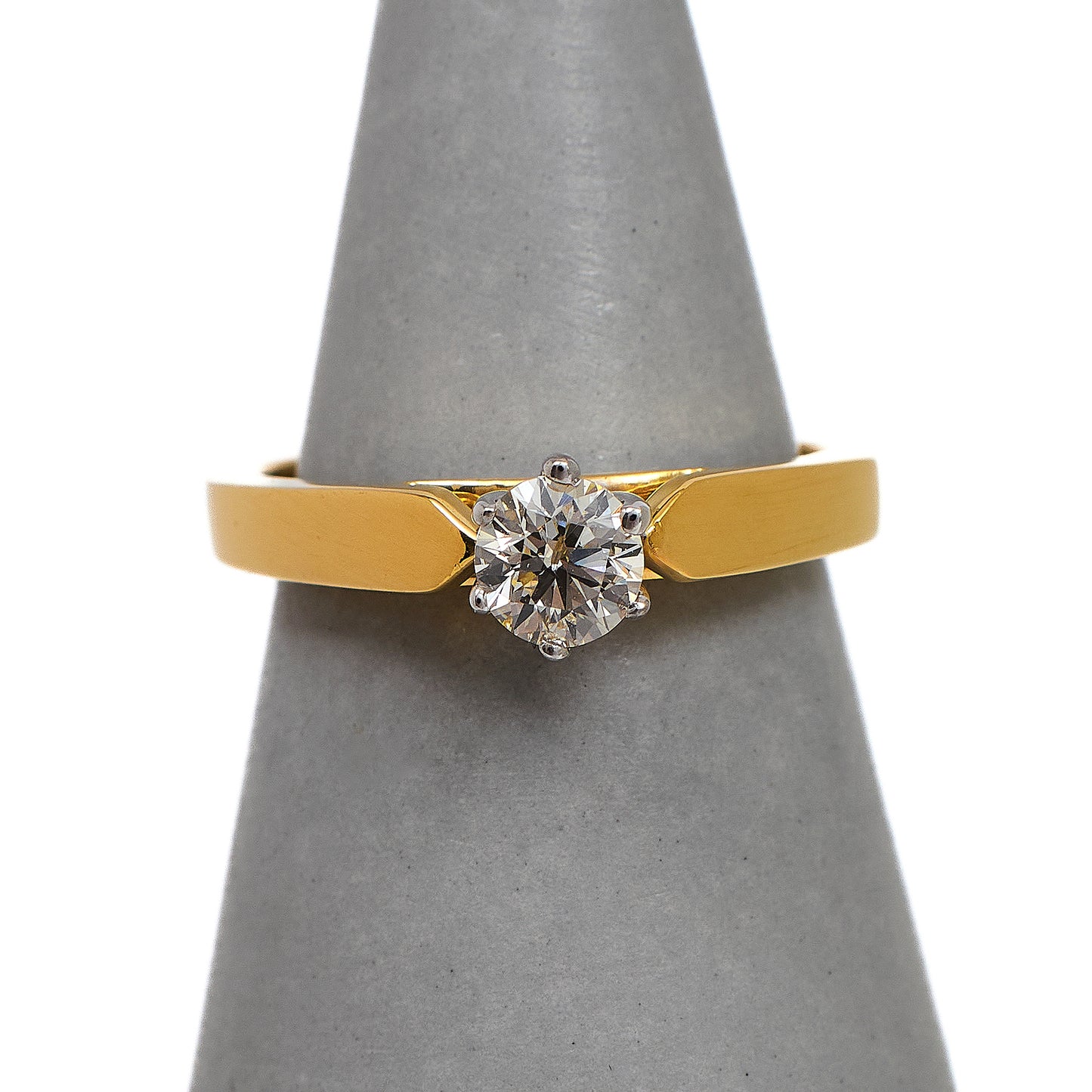 Pre-Owned 9ct Gold Solitare Diamond Ring Size H.5
