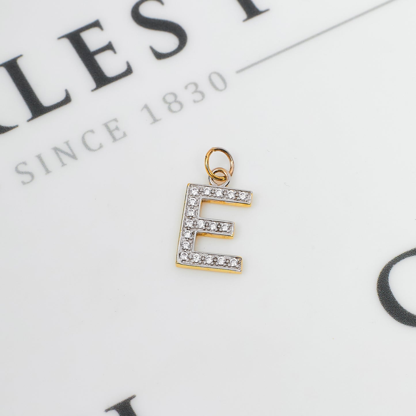 Pre-Owned 9ct Gold CZ Letter E Initial Pendant
