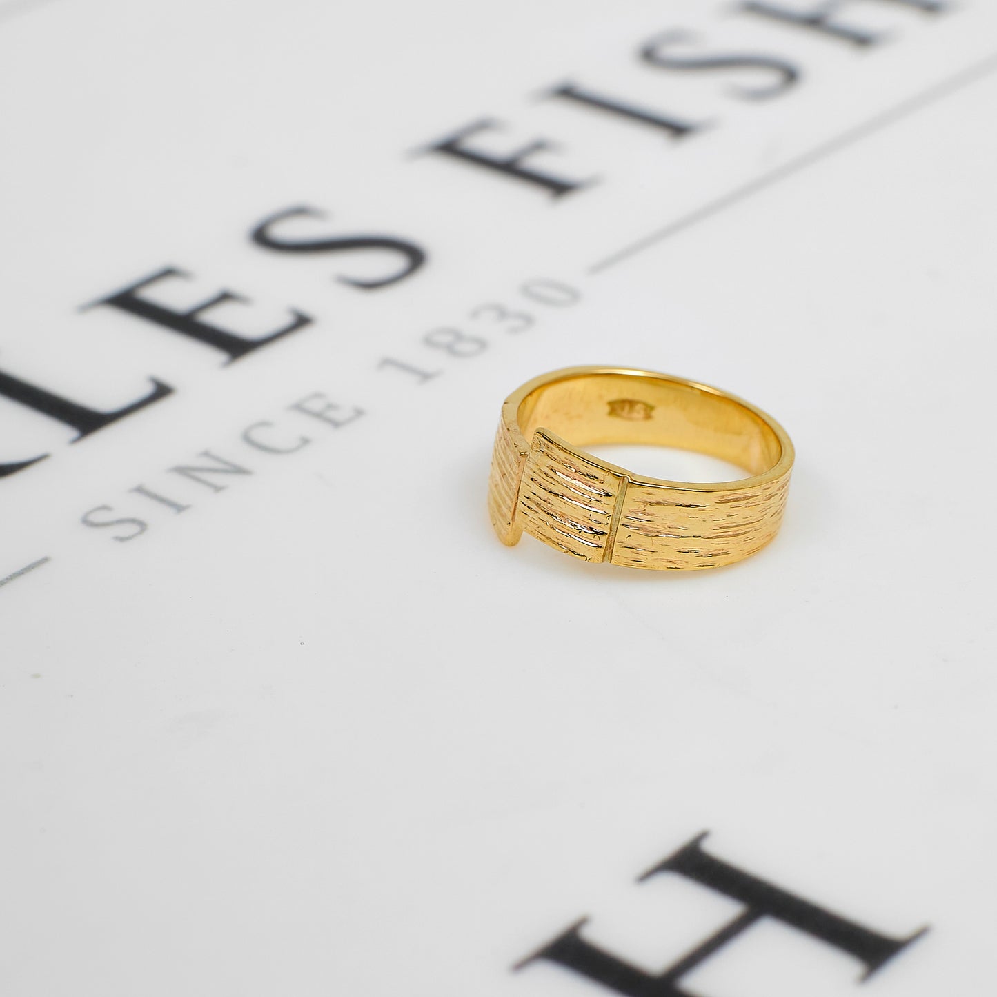 Pre-Owned 9ct Gold Barked Off Centre Band Ring Size H
