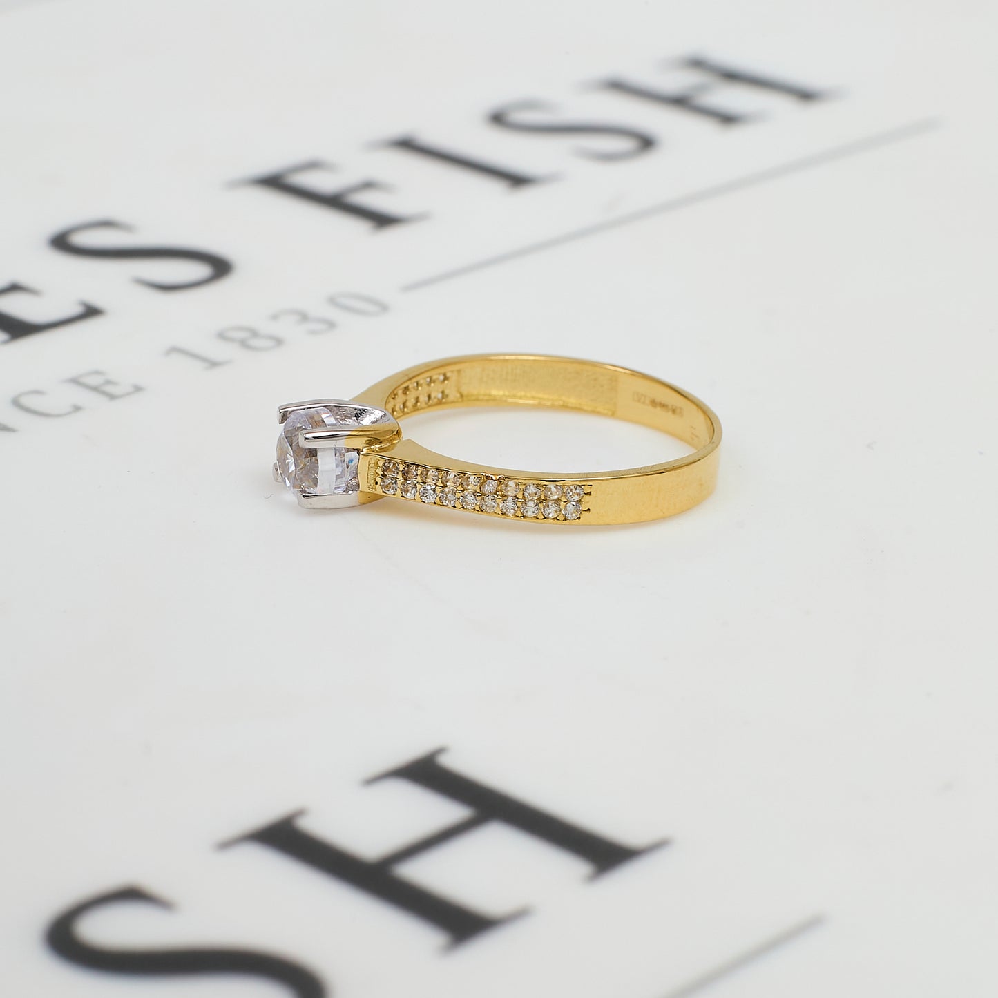 Pre-Owned 14ct Gold CZ Ring & CZ Sides Size N