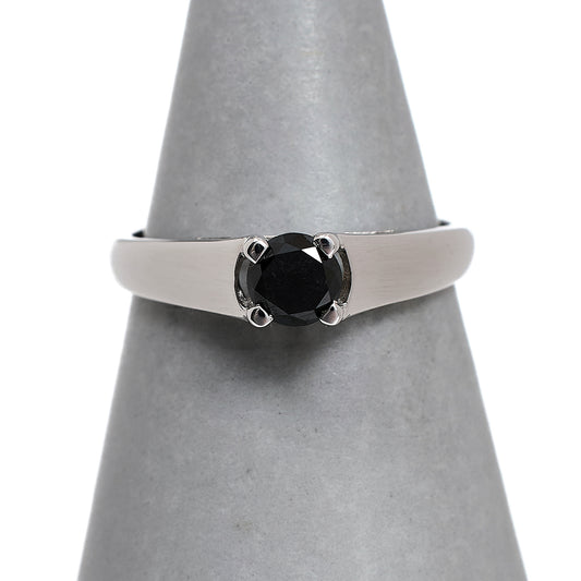 Pre-Owned 9ct White Gold Black Diamond Solitaire Ring Size N