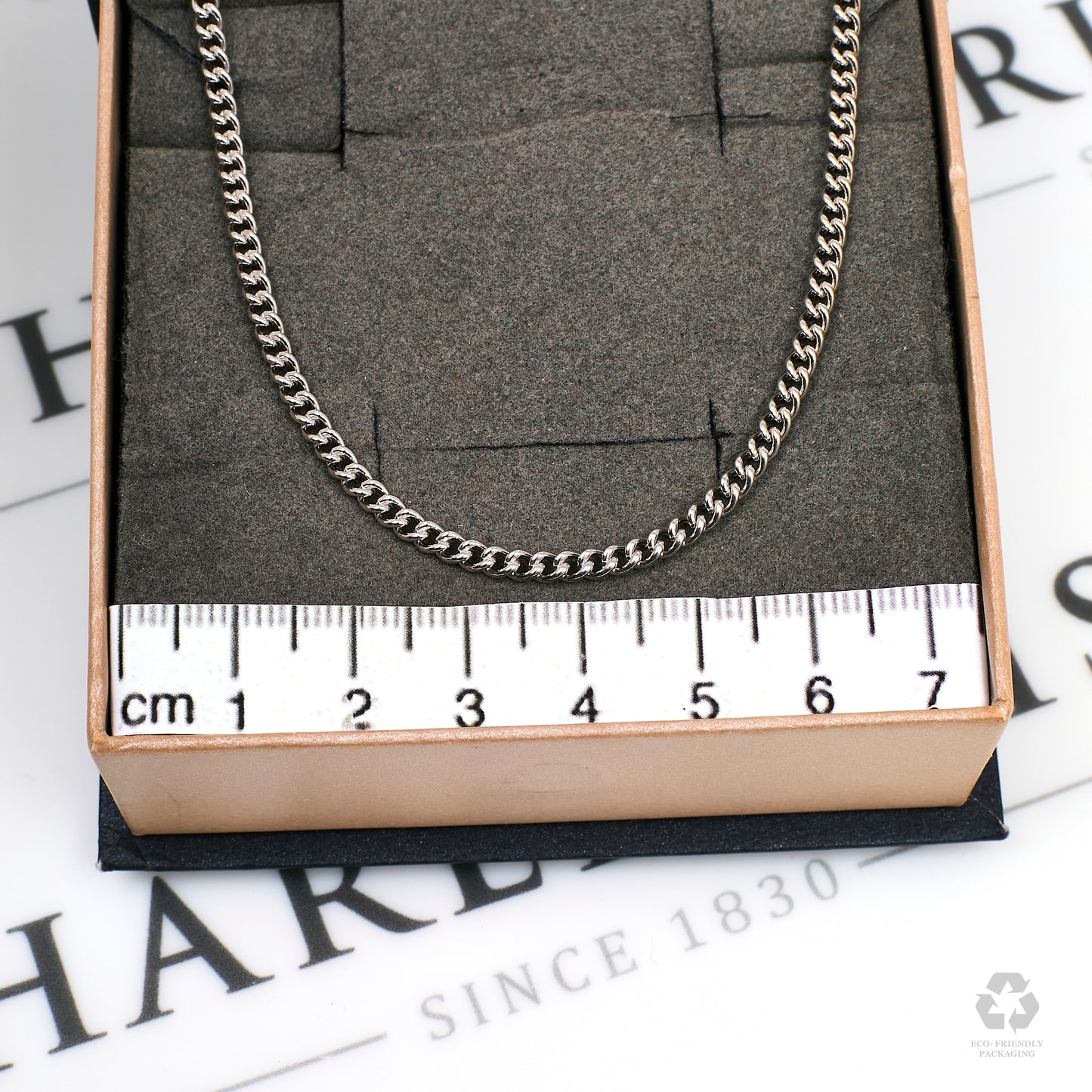 Pre-Owned 9ct White Gold Curb Chain Necklace 25 Inch