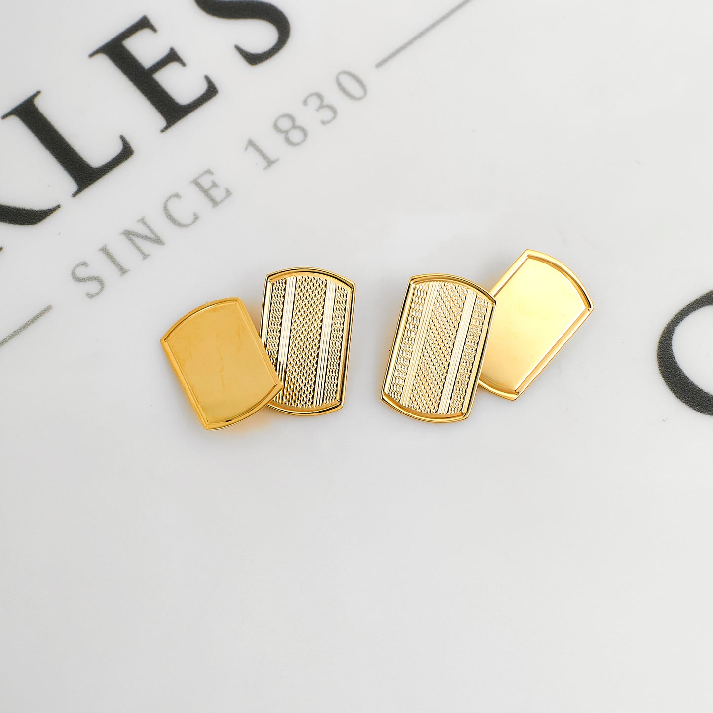 Pre-Owned 9ct Gold Rectangle Chain Link Patterned Cufflinks