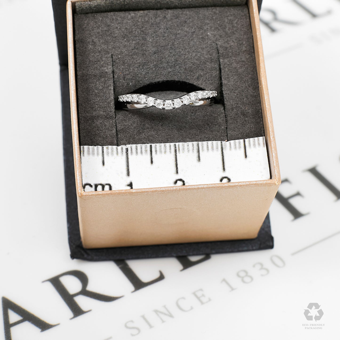 Pre-Owned 9ct White Gold 17 Diamond Wishbone Ring Size N