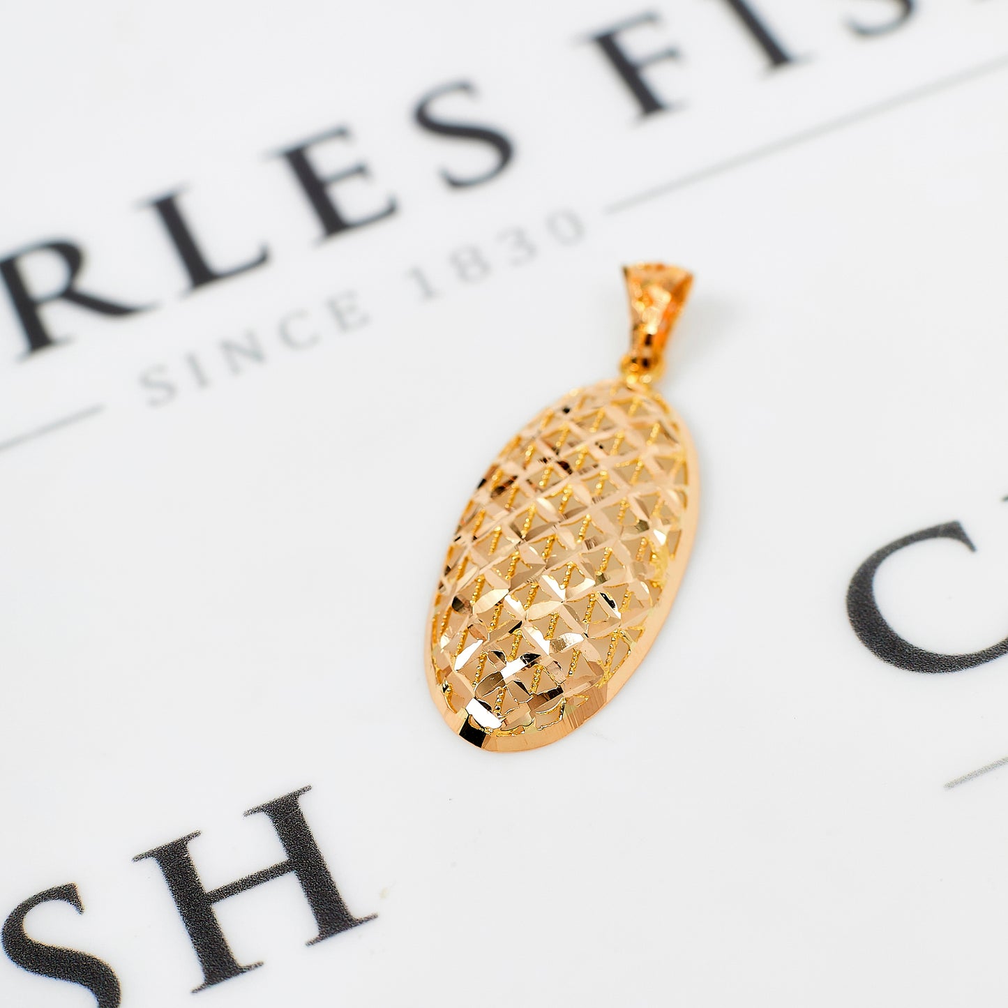 Pre-Owned 18ct Gold Faceted Elongated Oval Dome Pendant