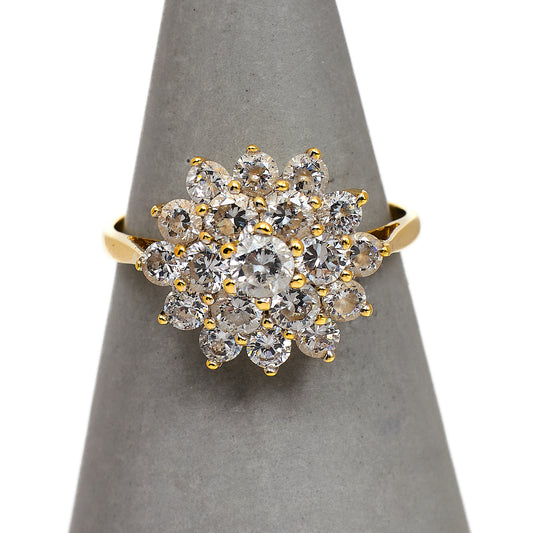 Pre-Owned 9ct Gold CZ Cluster Ring Size M.5
