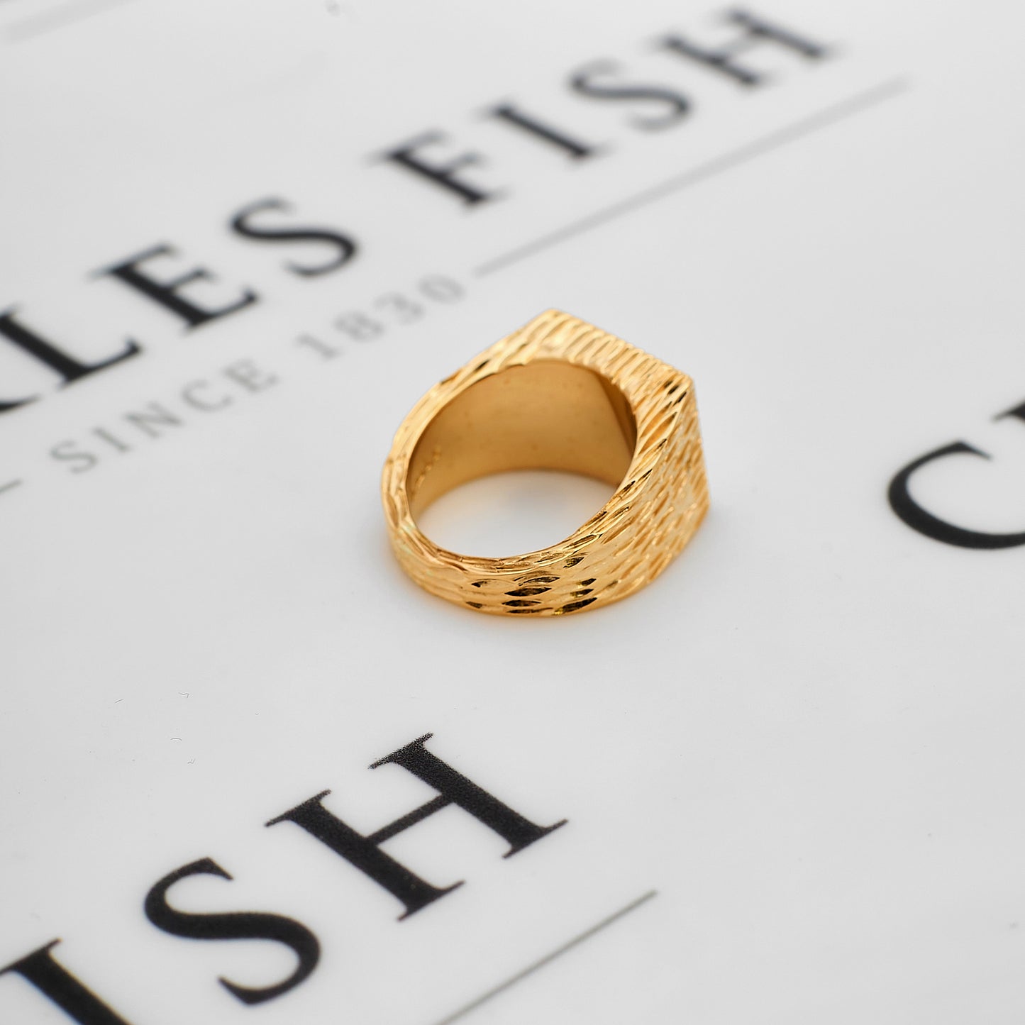 Pre-Owned 9ct Gold Square Signet Barked Shank Ring Size N