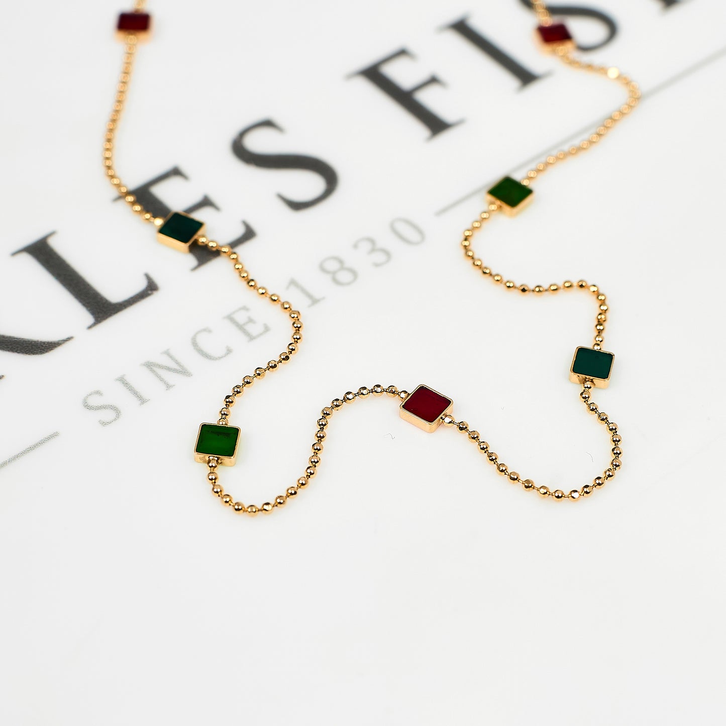 Pre-Owned 9ct Gold Red & Green Resin Dress Necklace