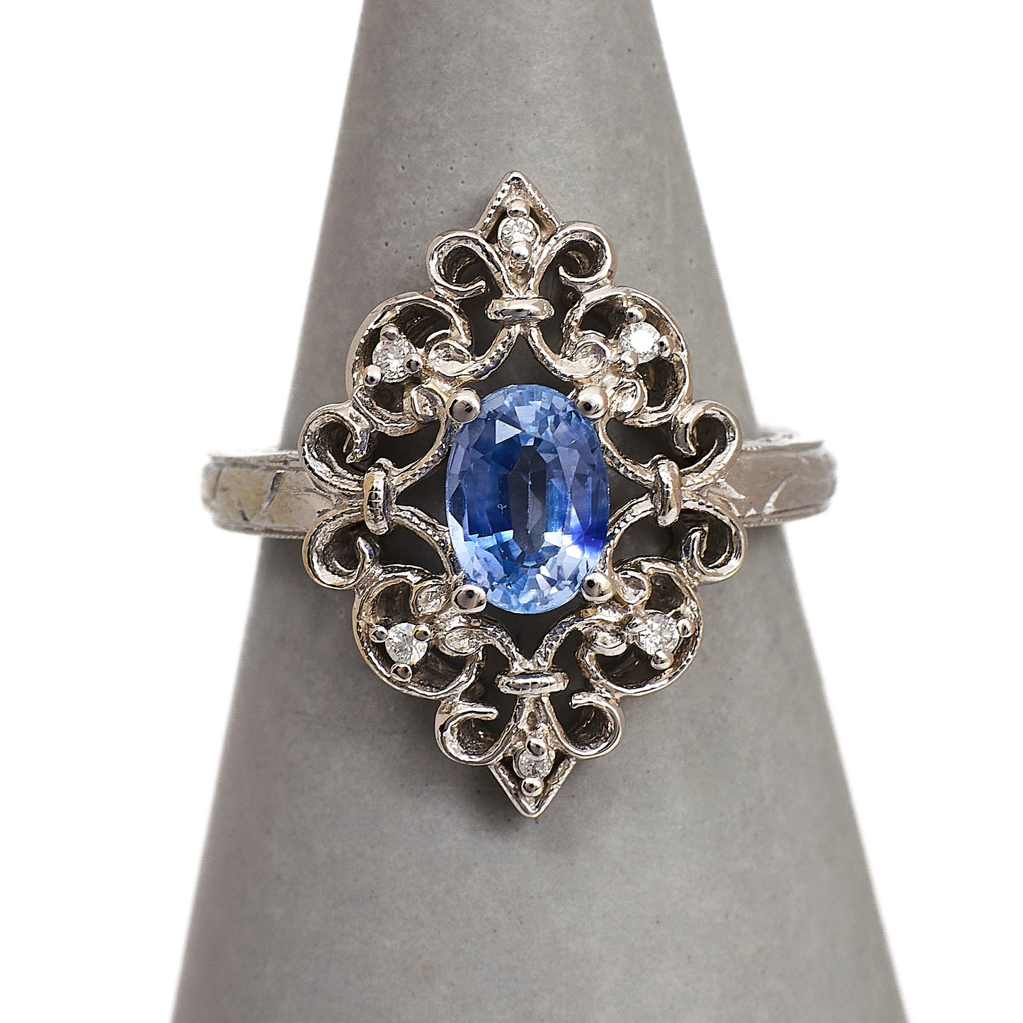 Pre-Owned 9ct White Gold Oval Sapphire & Diamond Ring Size N