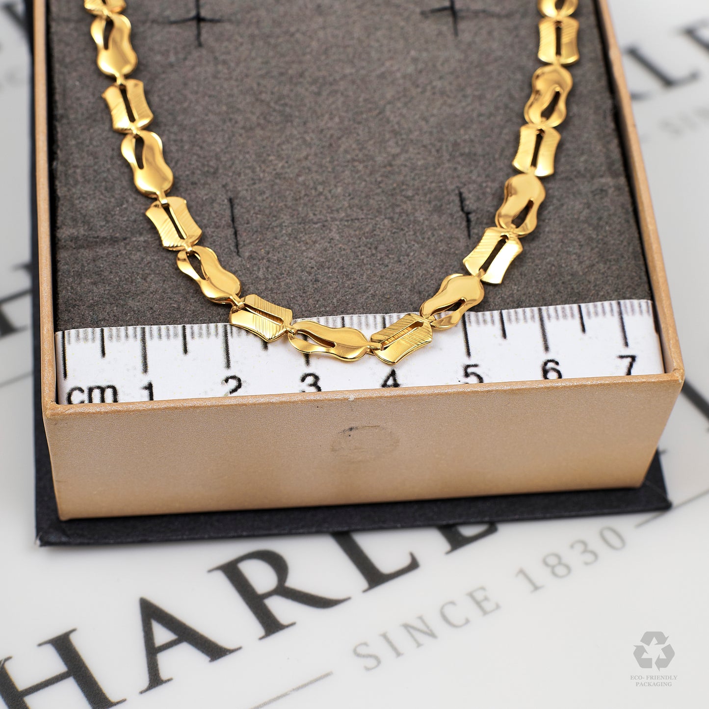 Pre-Owned 18ct Gold Freeform Link Chain Necklace 18 Inch