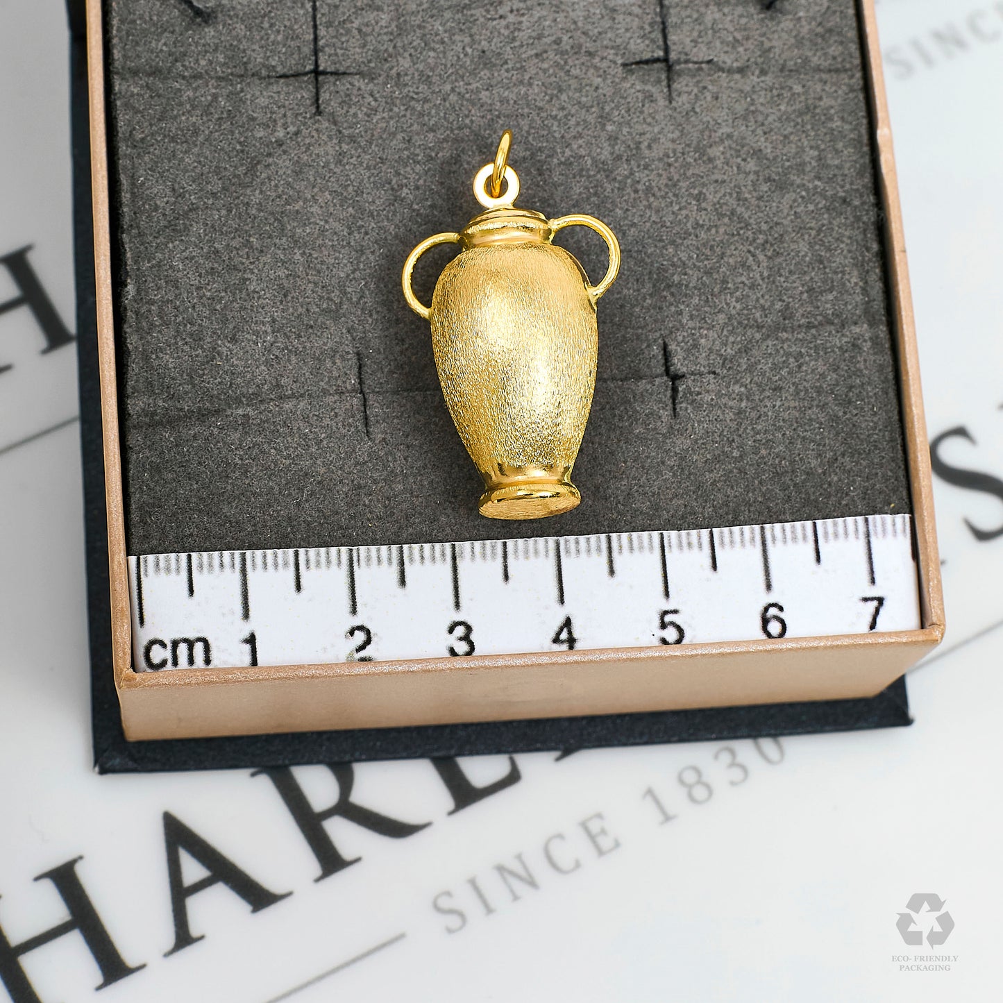 Pre-Owned 18ct Gold Urn Pendant Sandblast Finish