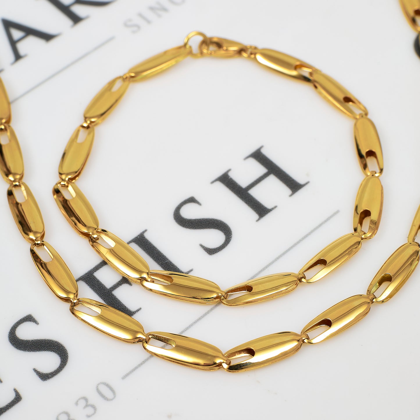 Pre-Owned 18ct Gold Oval Link Jewellery SET