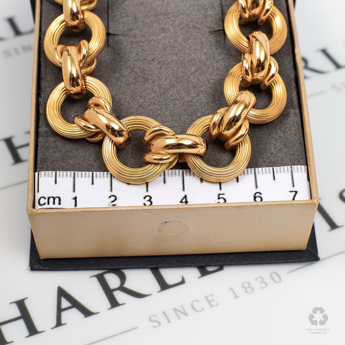 Pre-Owned 18ct Gold Round & Oval Link Bracelet 9 Inch