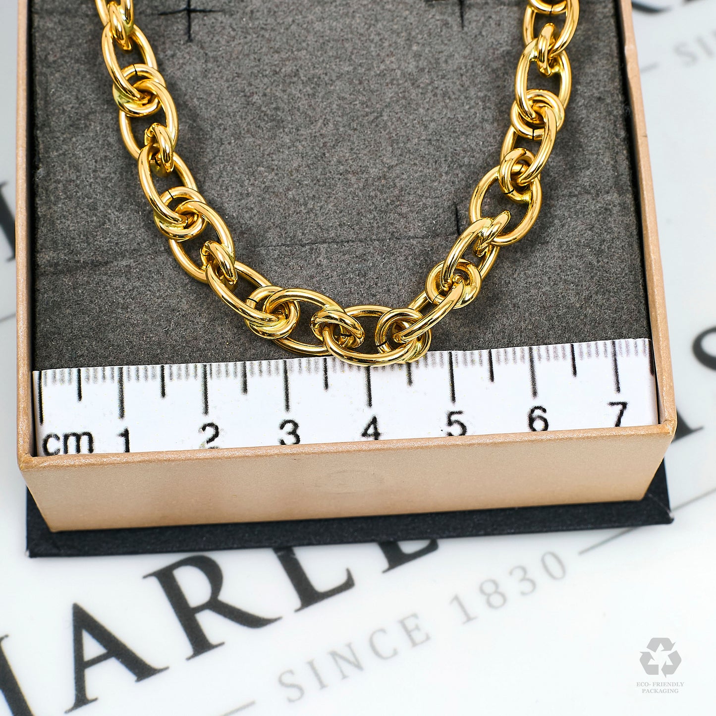 Pre-Owned 18ct Gold Oval & Round Link Bracelet