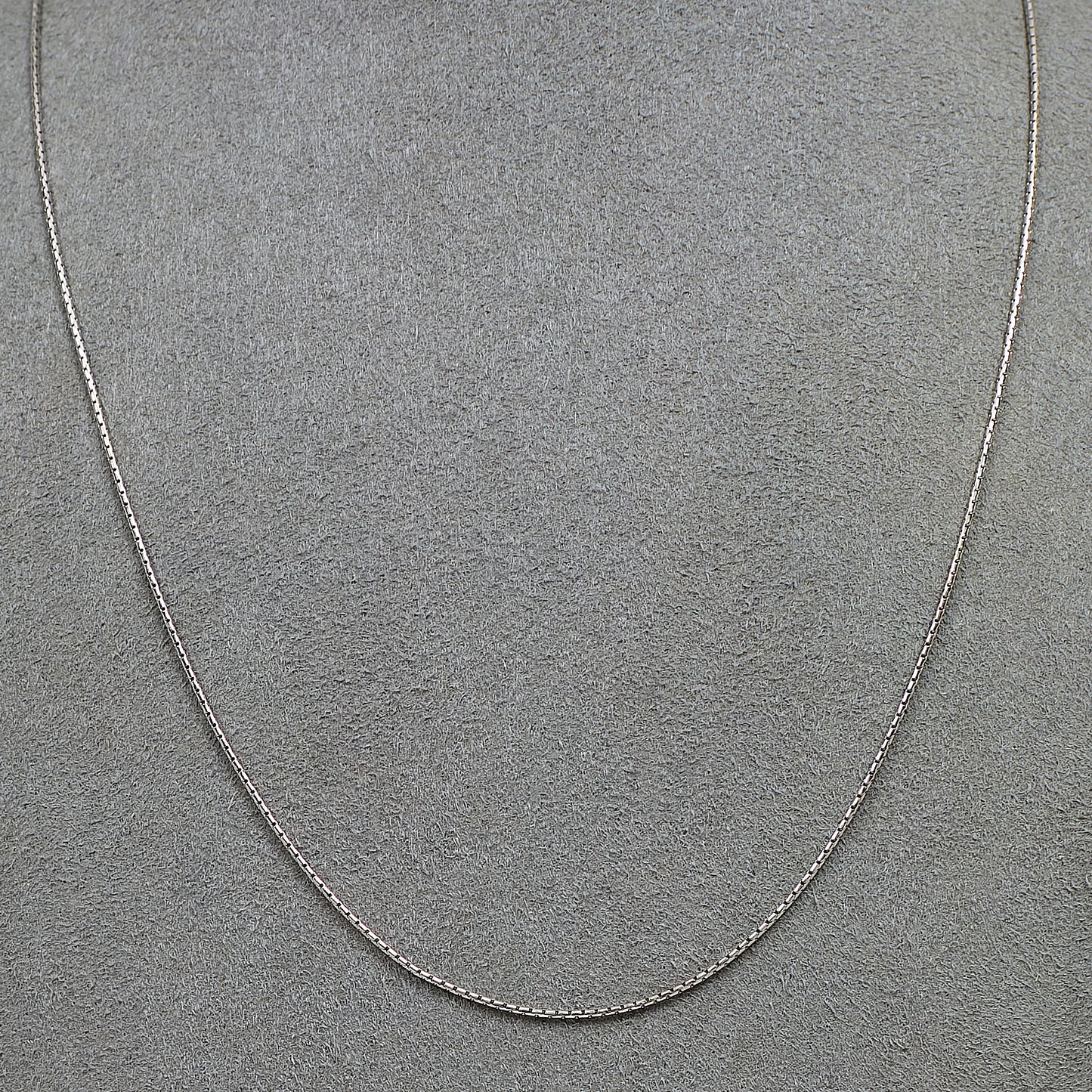 Pre-Owned 9ct White Gold Snake Chain Necklace 18 Inch
