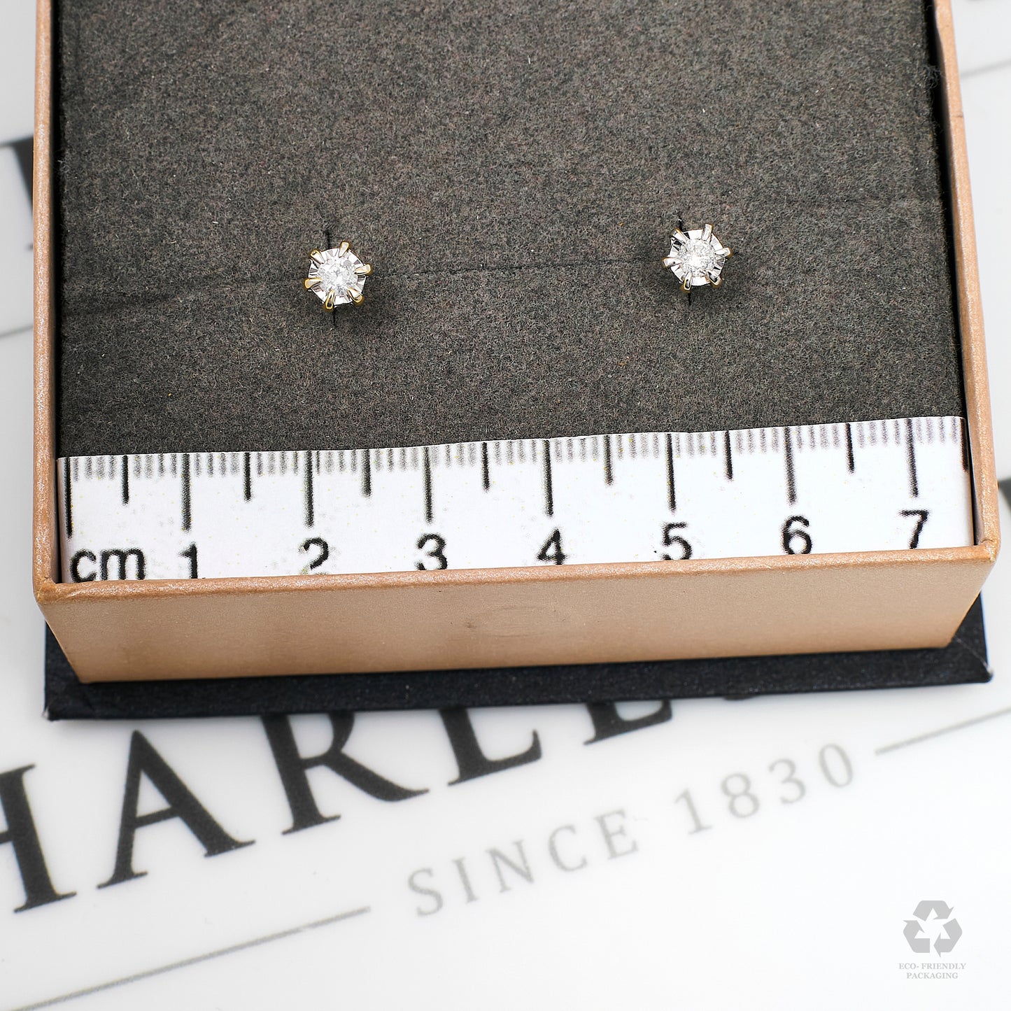 Pre-Owned 9ct Gold Diamond Stud Earrings