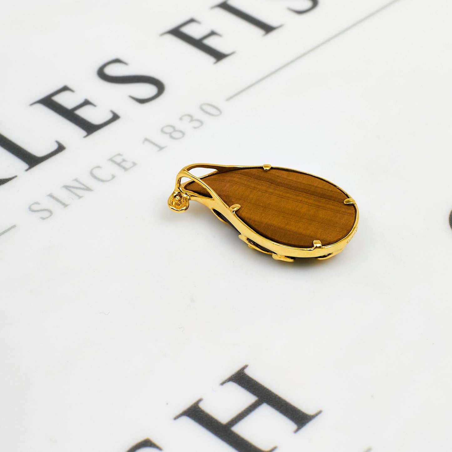 Pre-Owned 9ct Gold Tear Drop Tigers Eye Pendant