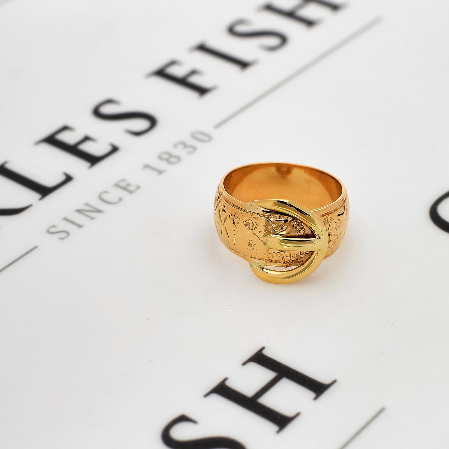 Pre-Owned 9ct Gold Buckle Ring Size S