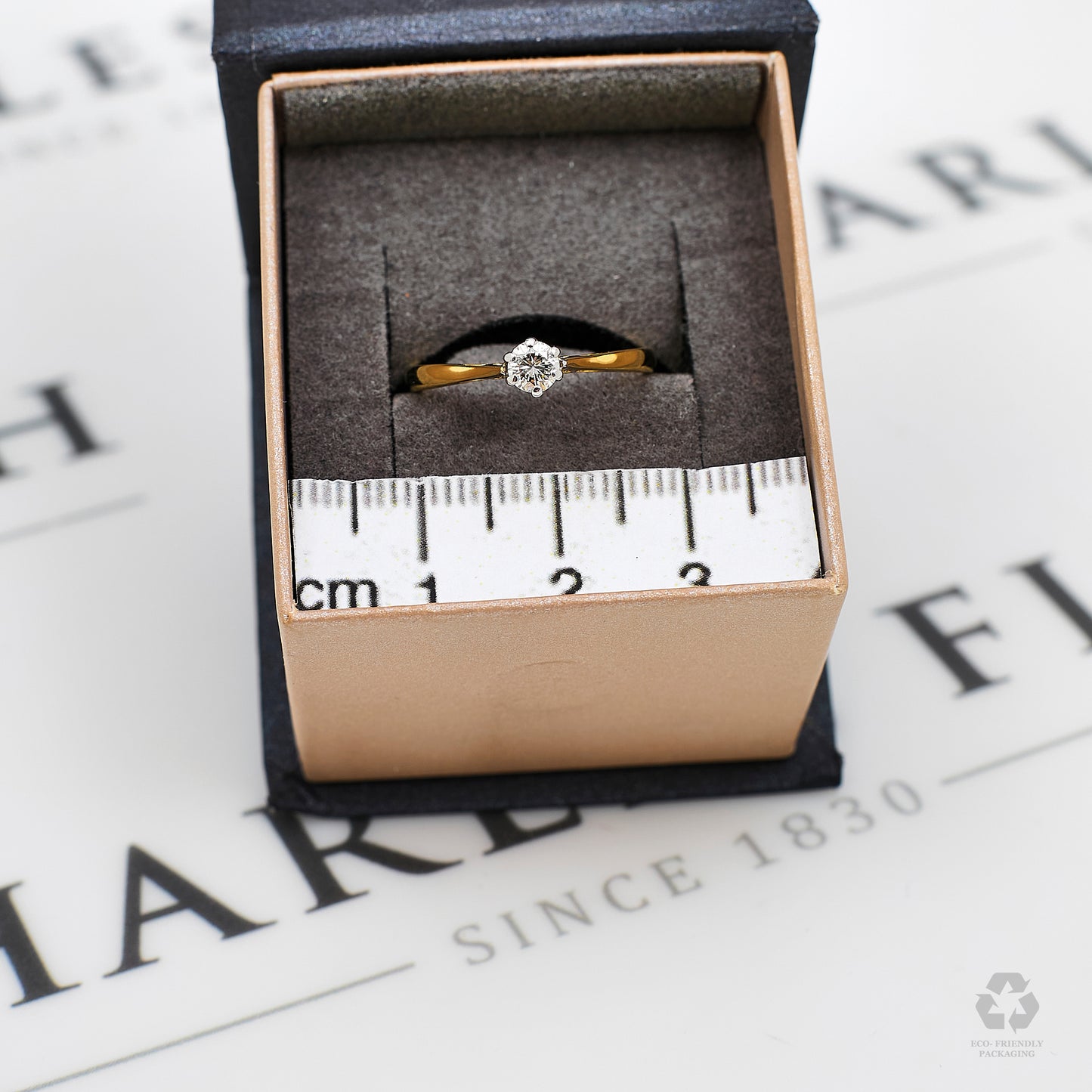 Pre-Owned 18ct Gold Diamond Solitare Ring Size N.5