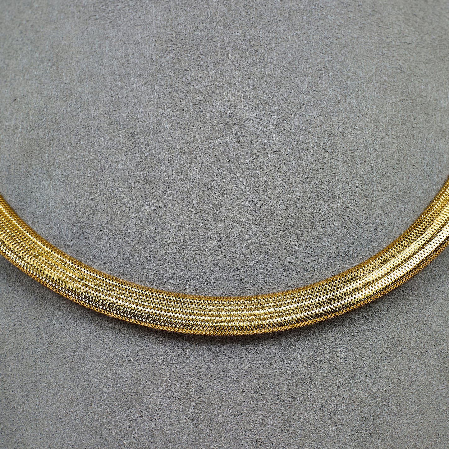 Pre-Owned 18ct Gold Mesh Collar Necklace 19 Inch