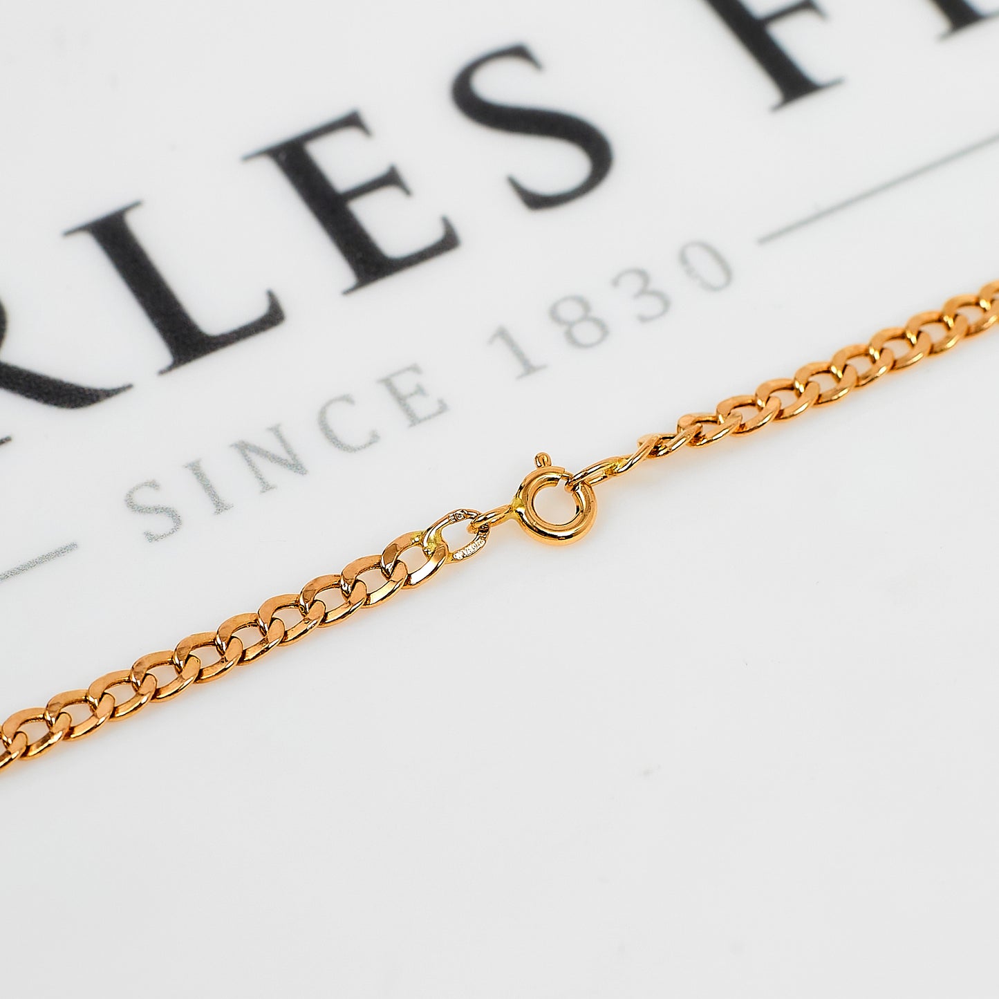 Pre-Owned 18ct Gold Curb Chain Necklace 24 Inch