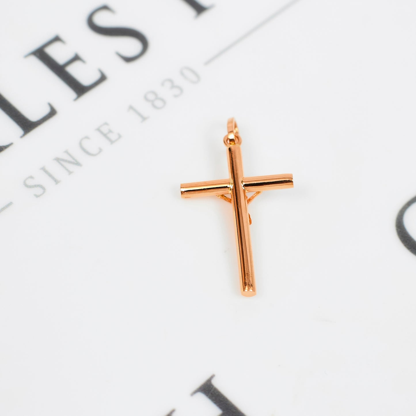 Pre-Owned 18ct Gold Crucifix Pendant