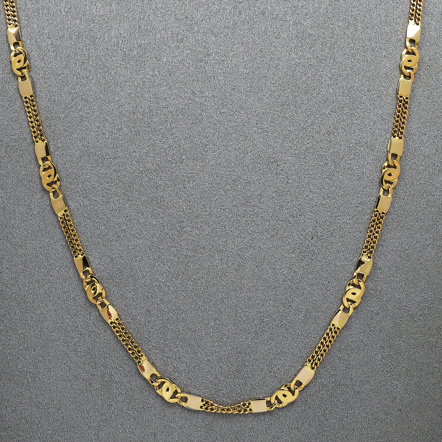 Pre-Owned 18ct Gold Double Curb Anchor Chain Necklace 20 Inch