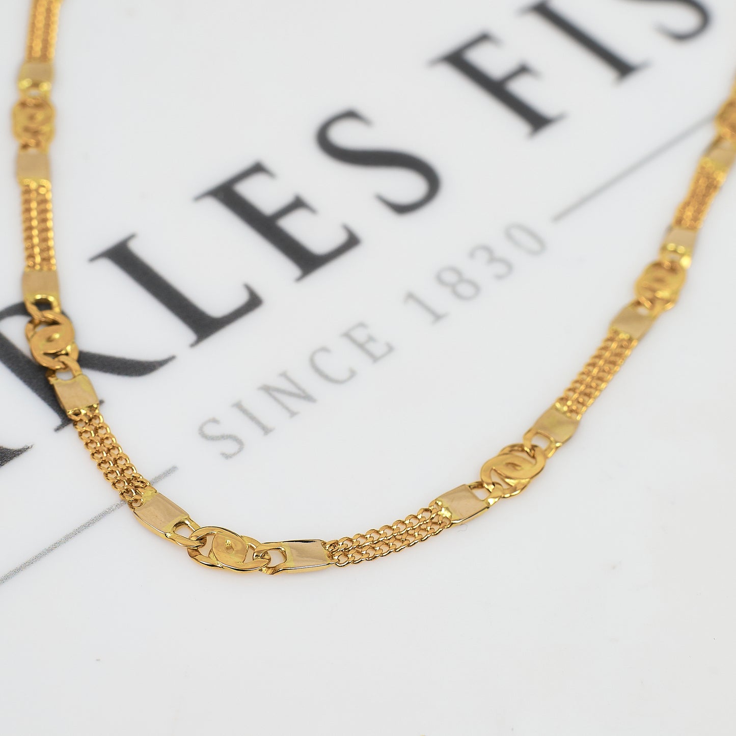 Pre-Owned 18ct Gold Double Curb Anchor Chain Necklace 20 Inch
