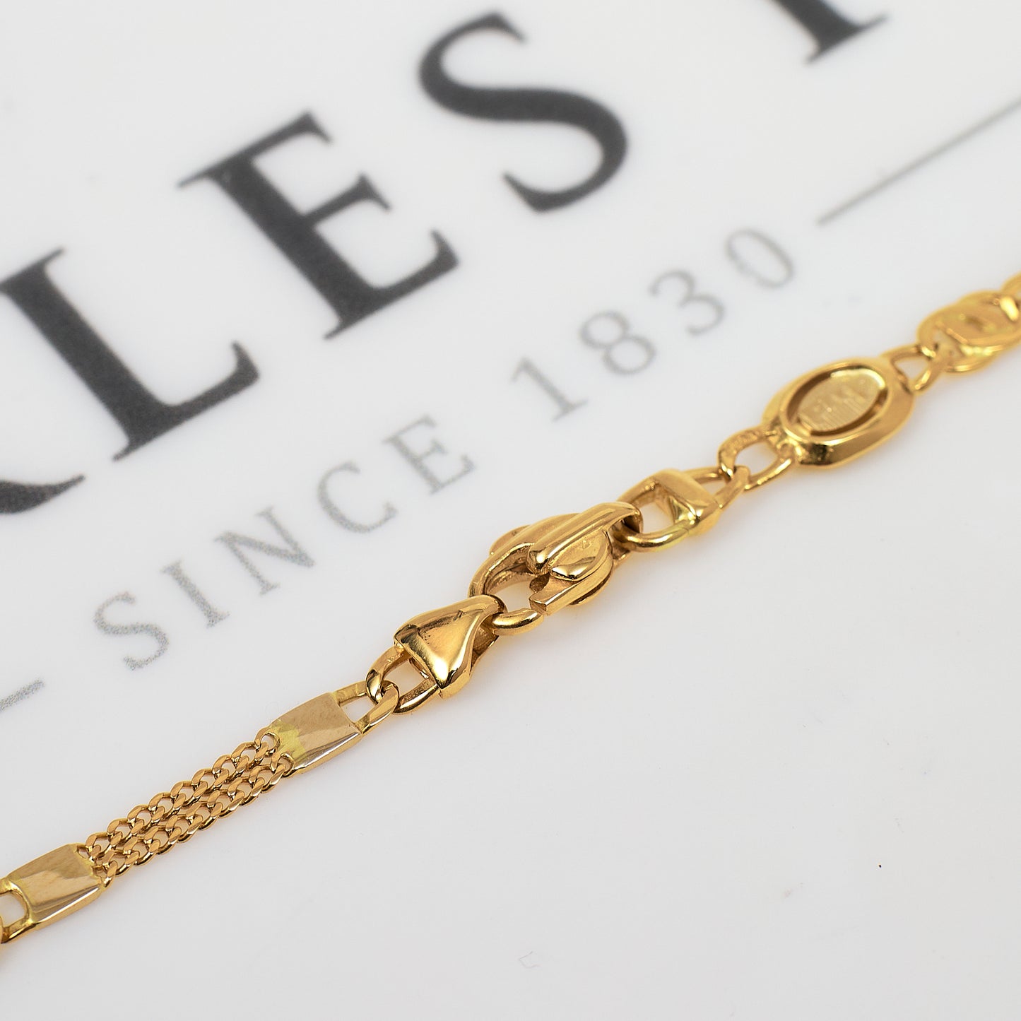 Pre-Owned 18ct Gold Double Curb Anchor Chain Necklace 20 Inch