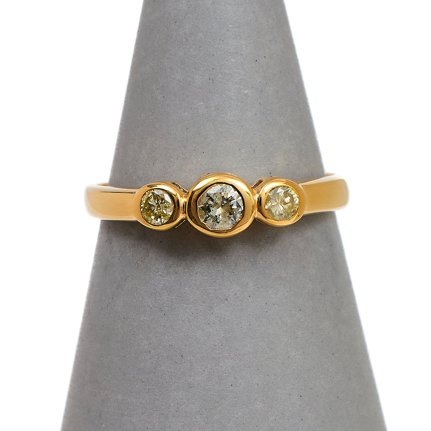 Pre-Owned 9ct Gold 3 Rubover Diamond Ring Size L