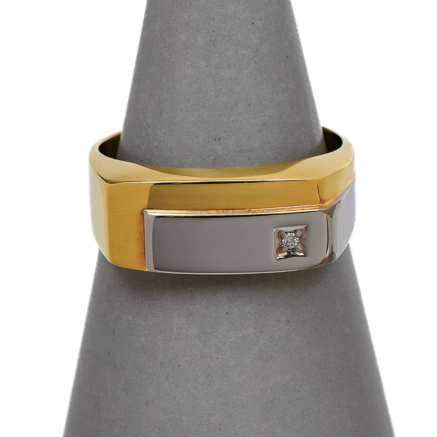 Pre-Owned 9ct Gold 2 Tone Diamond Signet Ring Size Q.5