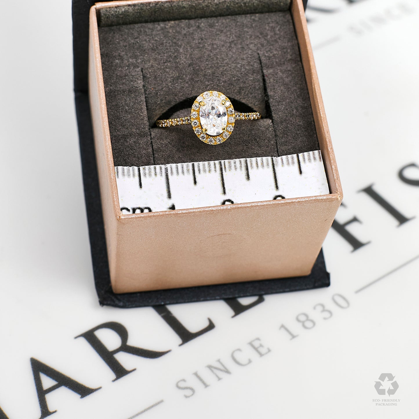 Pre-Owned 18ct Gold CZ Oval Cluster & CZ Sides Ring Size N.5