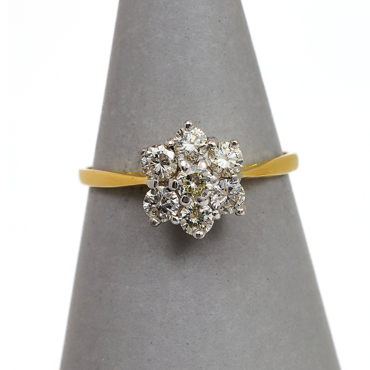 Pre-Owned 18ct Gold 7 Diamond Cluster Ring Size P