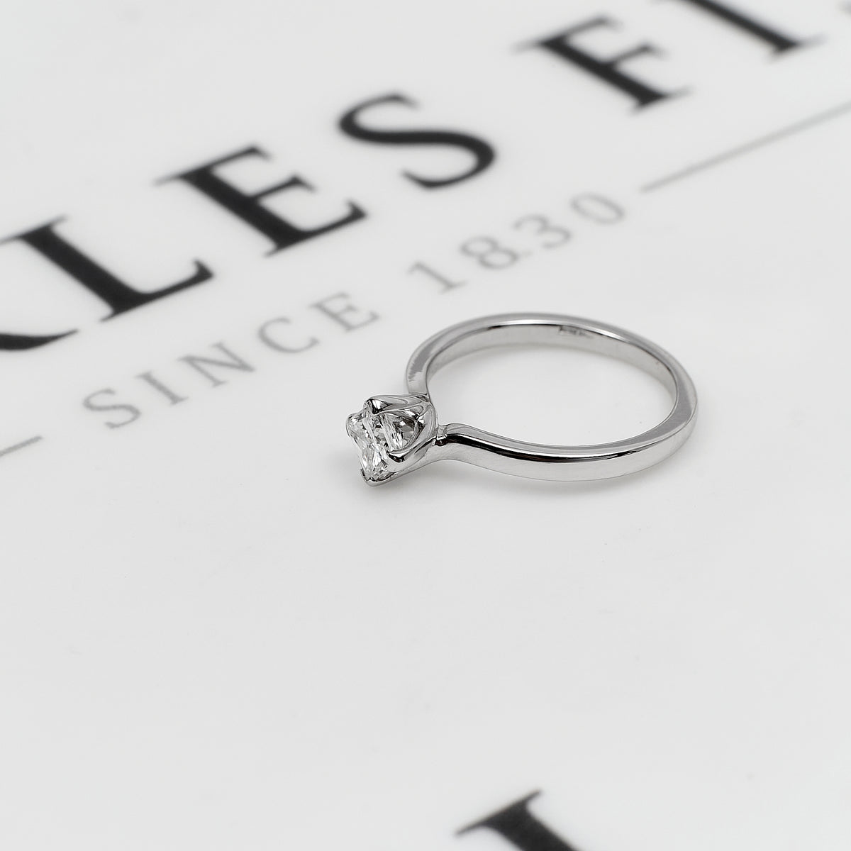 Pre-Owned 18ct White Gold Princess Cut Diamond Ring Size H