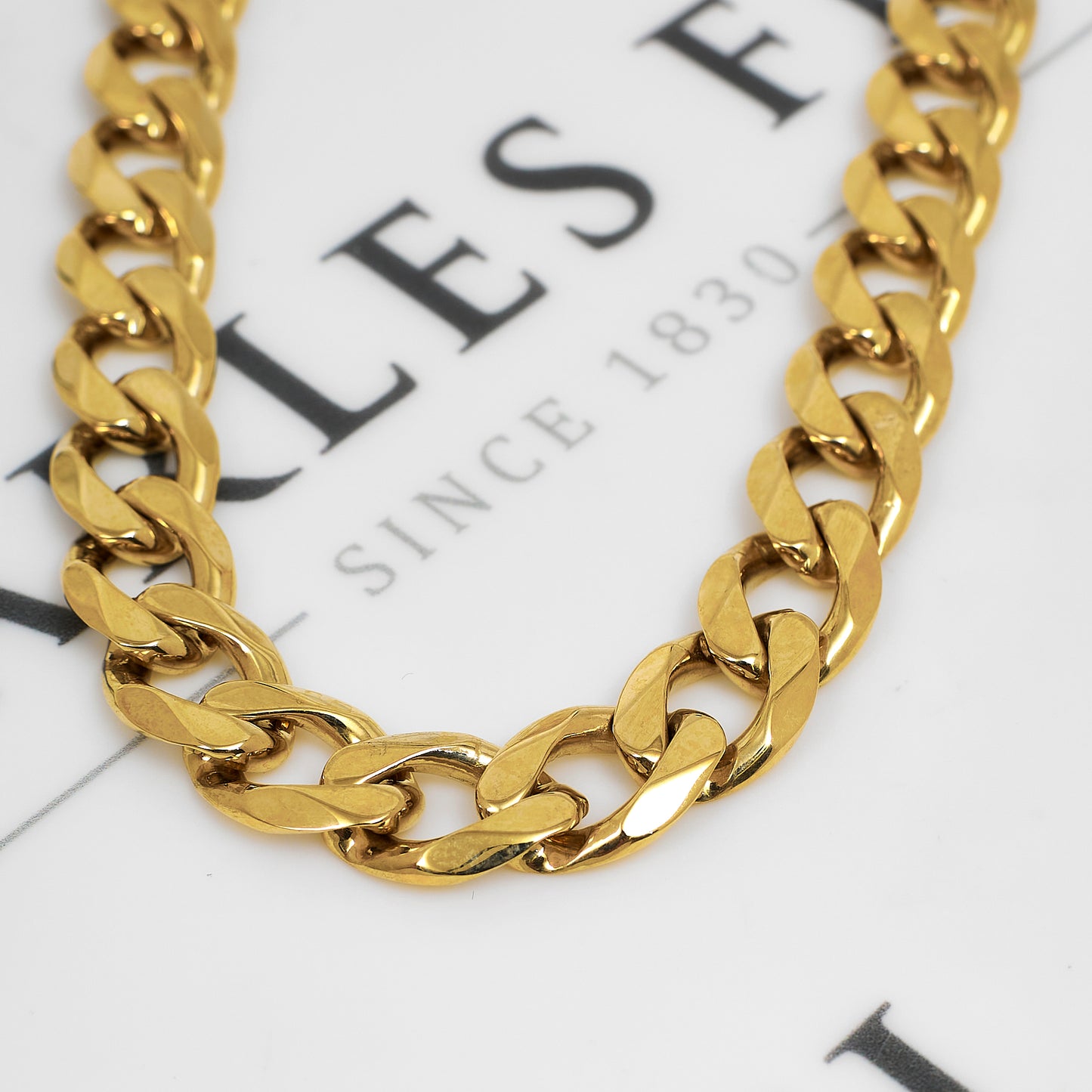 Pre-Owned 9ct Gold Curb Chain Necklace 20 Inch