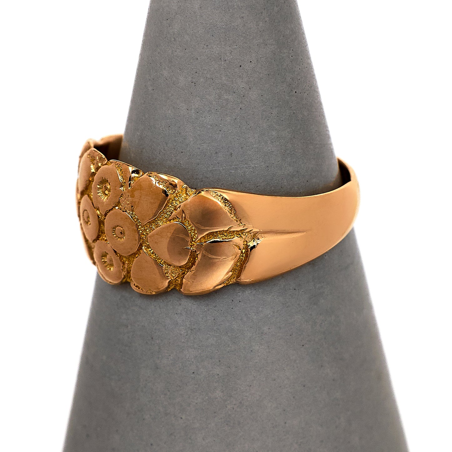 Pre-Owned 18ct Gold Bark Design Ring Size O