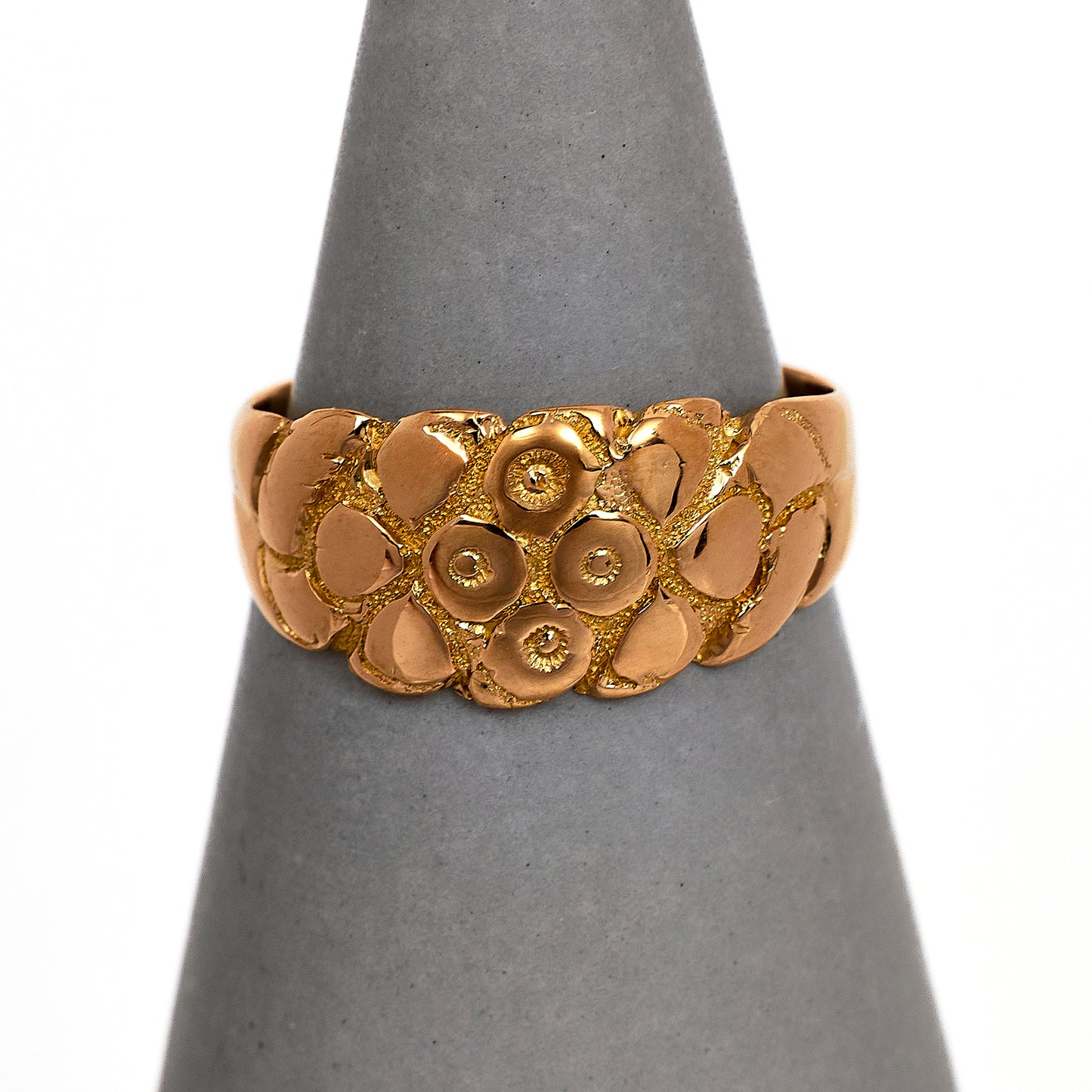 Pre-Owned 18ct Gold Bark Design Ring Size O