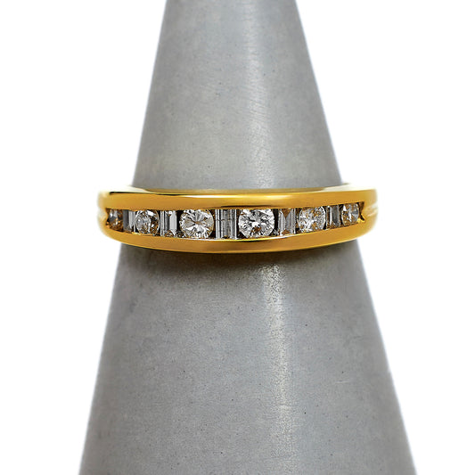 Pre-Owned 18ct Gold Brilliant & Baguette Diamond Ring Size J