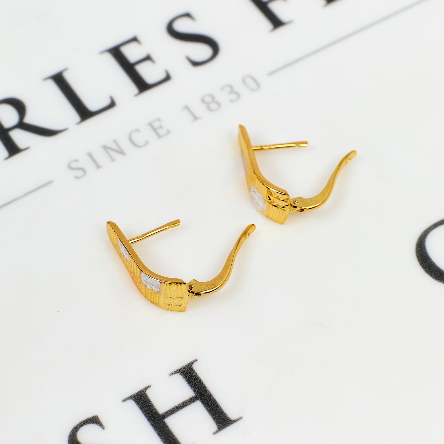 Pre-Owned 18ct Gold Tricolor Patterned Hinged Earrings